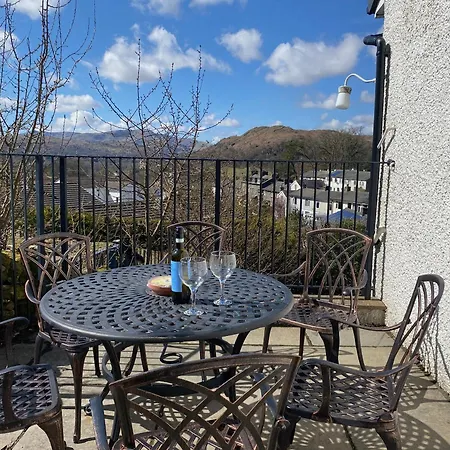 High Fellside * Ambleside